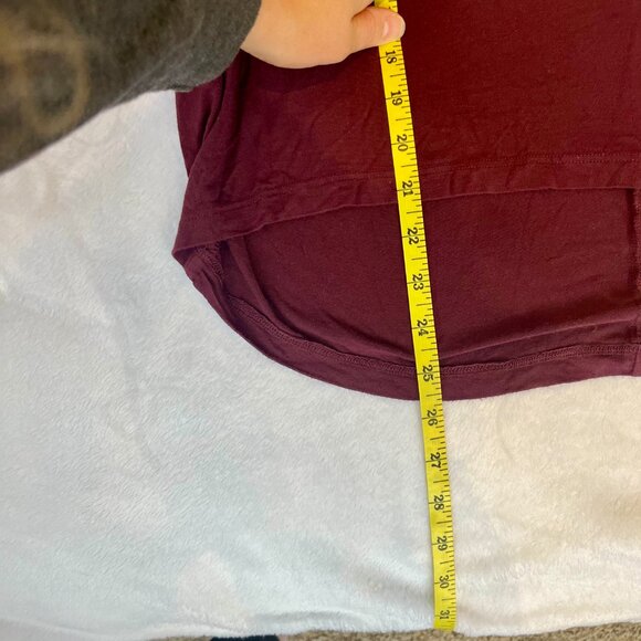 Aeropostale, Burgundy Top, Size M - Picture 8 of 9
